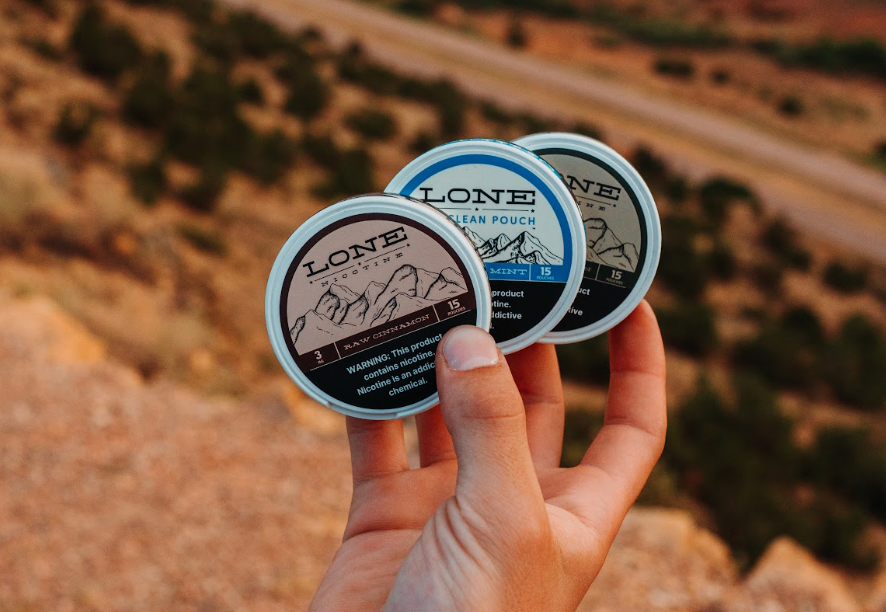 Nicotine Pouches vs. Vapes: What’s the Difference?